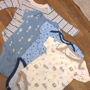 Baby Bodysuit Set in Blue and Cream